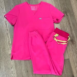 Figs, Color: Shocking Pink